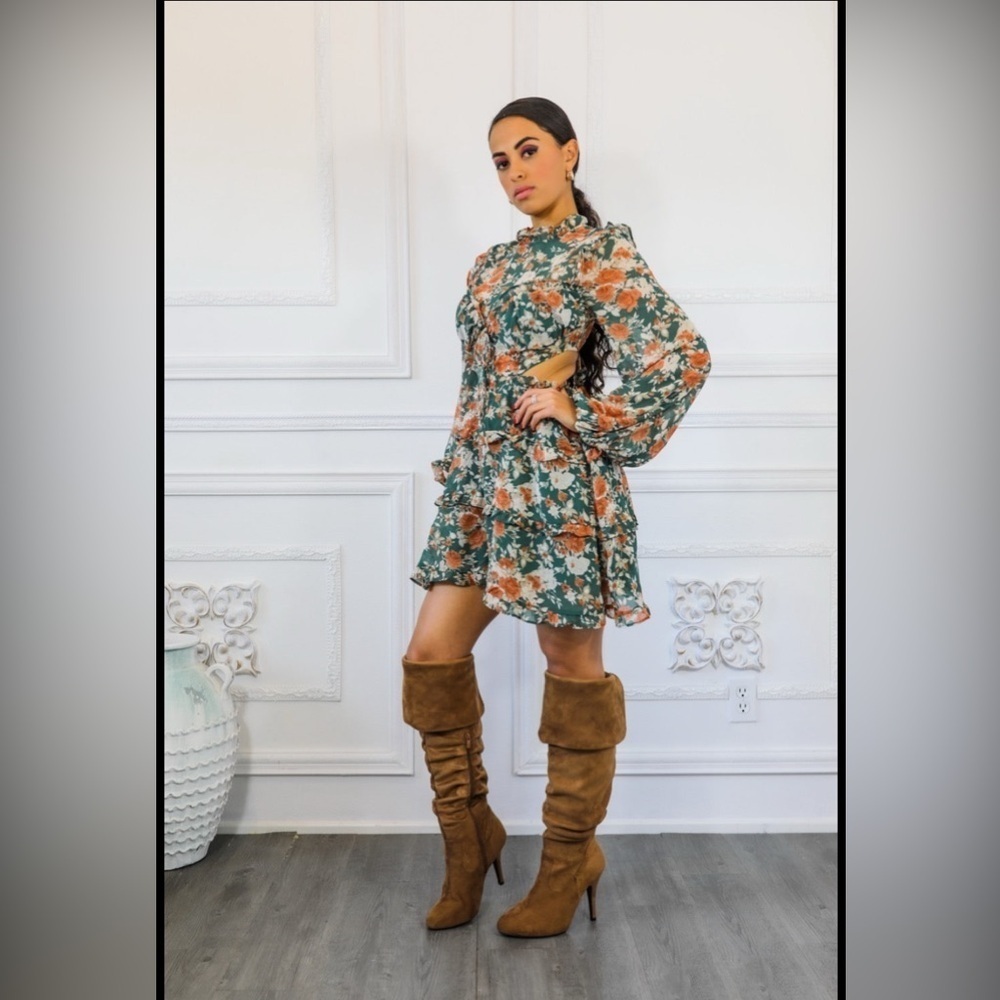 Floral Green and Orange Women's Dress - Picture 4 of 6